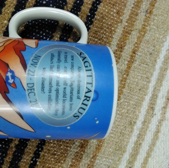 SAGITTARIUS DISNEY COFFEE CUP VINTAGE - Picture 4 of 16